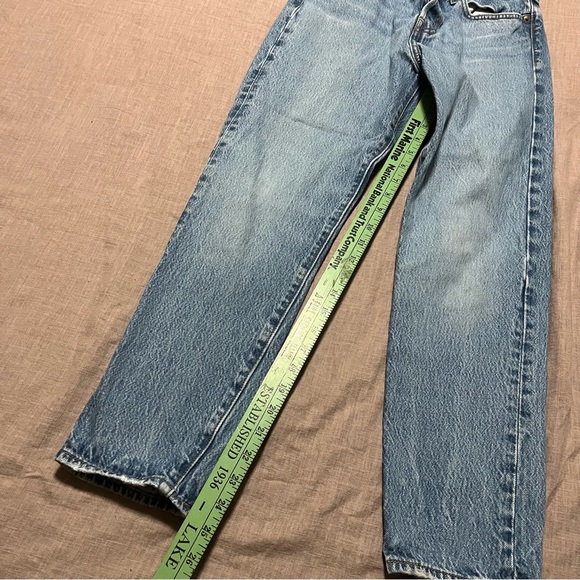 Levi's Premium Big E High Waist Wedgie Straight Leg Jeans Size 28 Relaxed - Picture 3 of 9